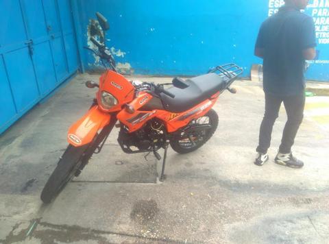 Vendo Moto Um 200 Dt