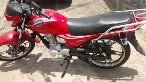 VENDO HORSE 2, 2015 O CAMBIO POR CARRO Y DOY EFECTIVO