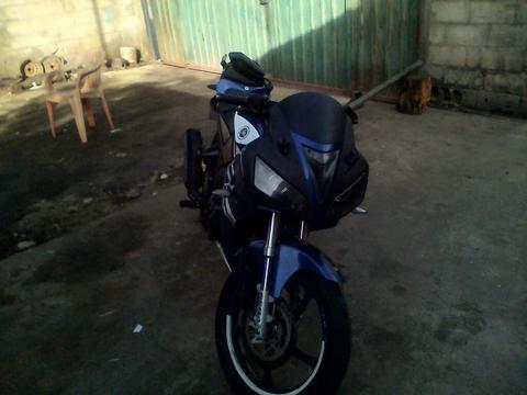 Vendo Moto R1