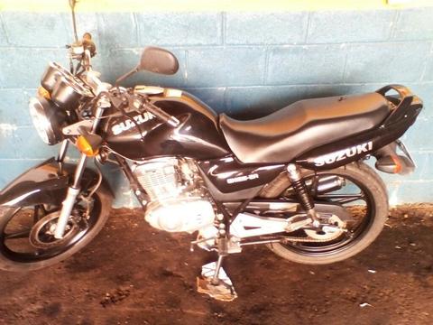 Vendo Moto Suzuki