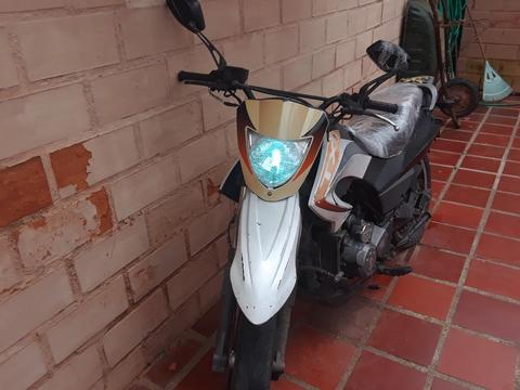 Vendo Moto Tx 200