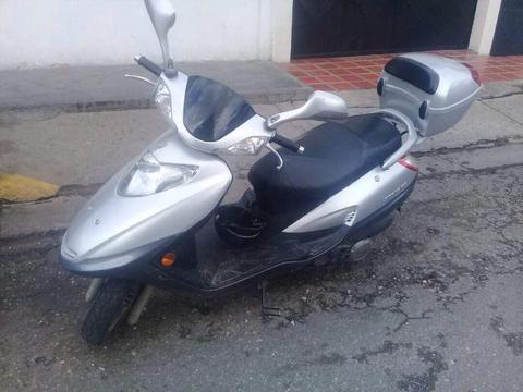 SE VENDE MOTO SKYHAM