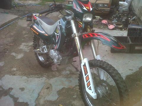 vendo moto enduro 200 04128662584