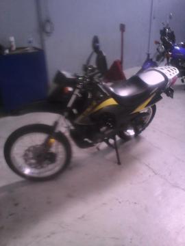 se vende moto tx 2012