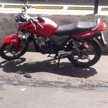 Vendo mi impecable speed 200. 2013