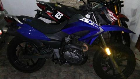 Vendo mi bello tx 200 en perfecto estado