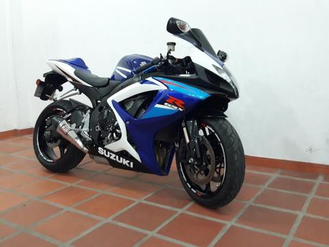 Vendo Moto Gsx 750 Año 2007 Cero Detalle