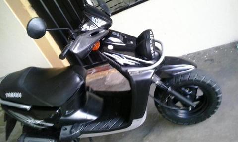 SE VENDE YAMAHA AÑO:2007