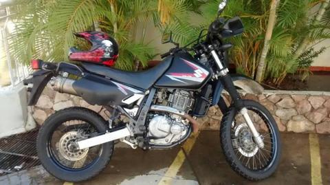 vendo DR 650 por motivo de viaje