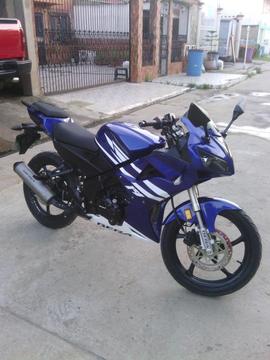 vendo bella R1 bera 2016 solo 5 mil km