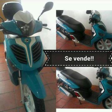 Moto Ougloock 2014, Personalizada