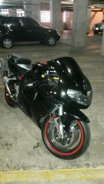 Vendo Suzuki Tl1000rr