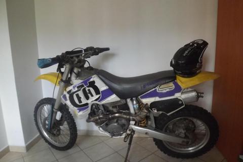 Vendo o cambio Moto husqvarna 610cc muy potente acepto vehículo