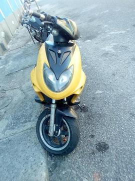 Vendo Moto Automatica