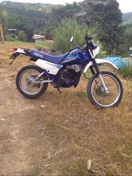 Dt Yamaha 175