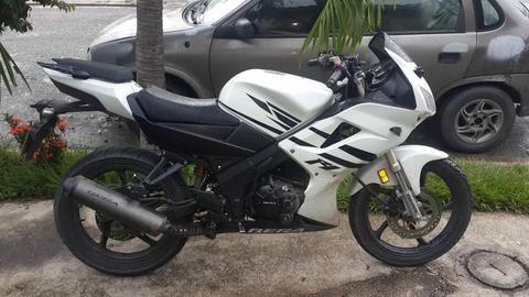 r1 bera 2014 impecable sin detalles