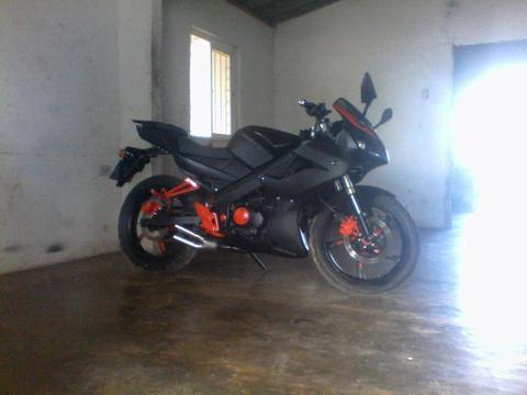 Vendo Moto