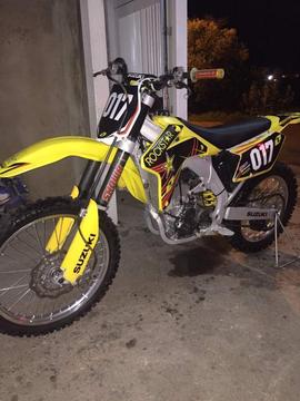 Se Vende Esta Moto Croos