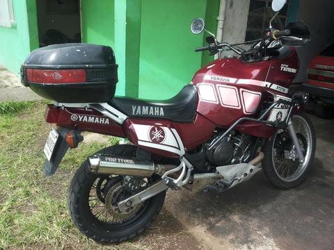 Moto Yamaha 750 Super Tenete