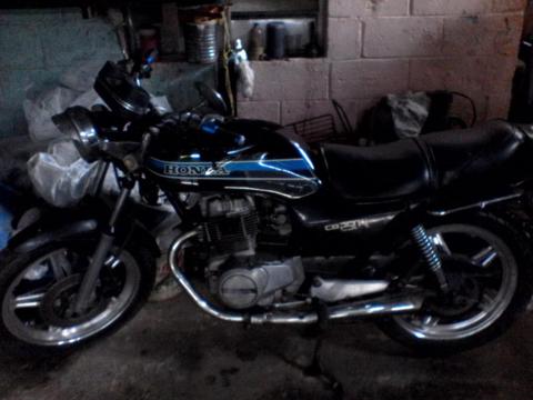 Moto HONDA CB 250 cc año 82 tlf 04260481916