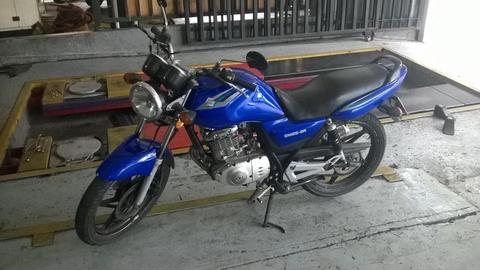 MOTO EN SUZUKI 125