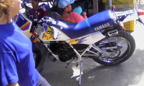 vendo moto yamaha dt 98