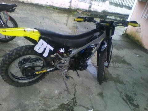 Vendo Enduro gas gas al dia 0426 0488462