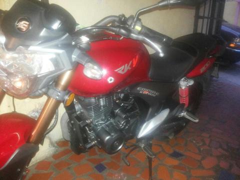 Vendo Moto Rkv 2014como Nueva