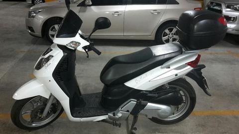 Moto Outlook Año 2011