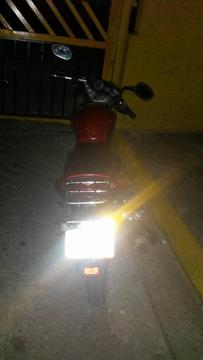 vendo o cambio speed 200 2011 color rojo