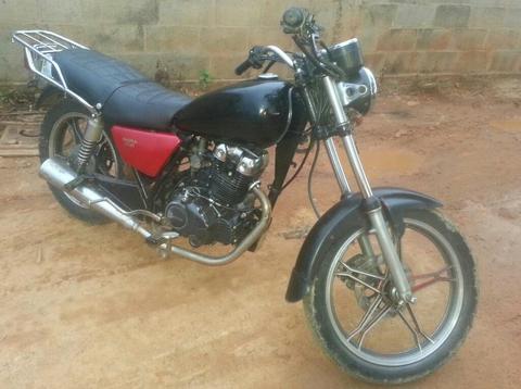 Vendo Moto Barata