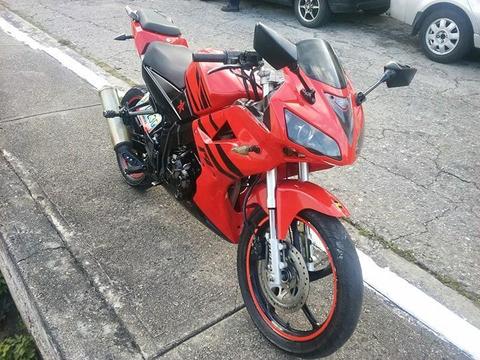 Moto Bera R1