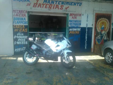 Moto R1 Vendo O Cambio