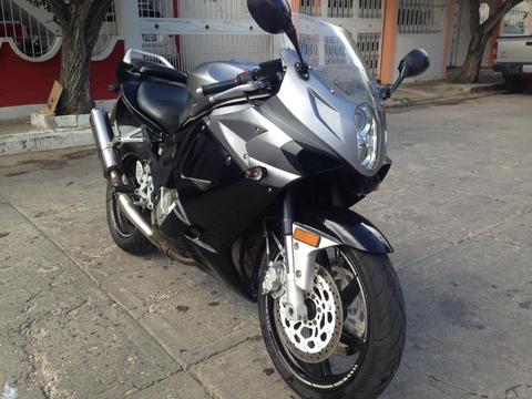 Vendo Um Gt650Cc Impecable