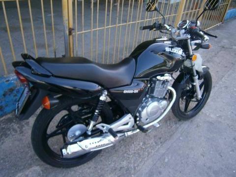 Vendo moto suzuki EN125 como nueva unico dueño 04244136789 ubicado en puerto cabello