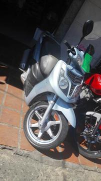 Moto Outlook