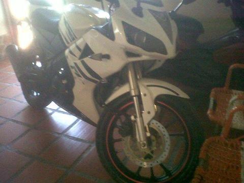 vendo bera r1 2014 practicamente nueva