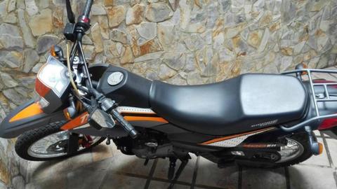 se vende moto tx 2014