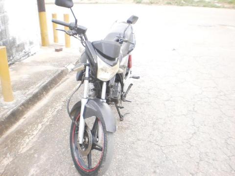 Vendo moto Skygo 2013 Buena