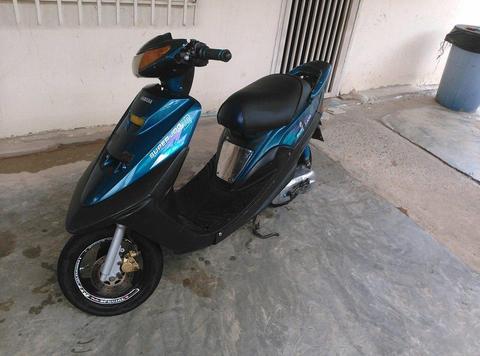 vendo no regalo SUPER JOG ZR YAMAHA 2002