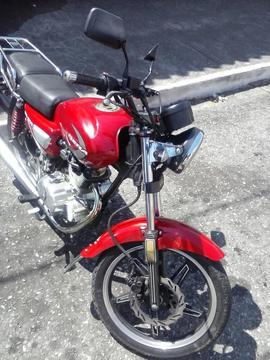 Se vende Bera 200, año 2012, 100 operativa