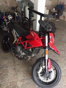 Ducati Hypermotard 1100cc
