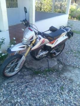 moto suzuki hj 200