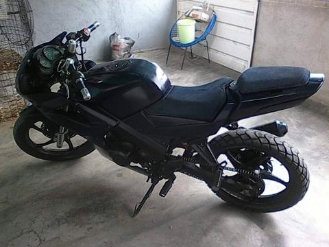 moto Bera R1 2013 200cc