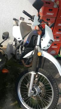 C Vende Suzuki Dr 650