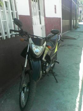 Moto Tx 200