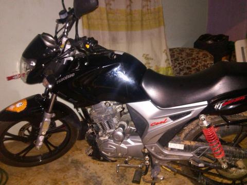 Vendo moto hj 150 cool caai nueva poco uso