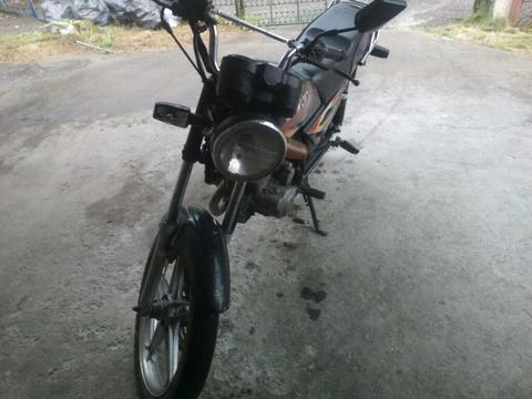 Vendo Mi Moto Fina de Todo Lista Firmar