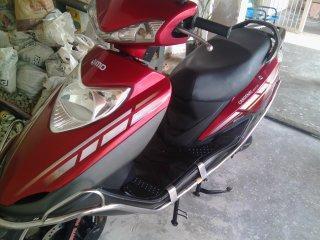 se vende moto md automatica 2013 cardenal,con su maleta