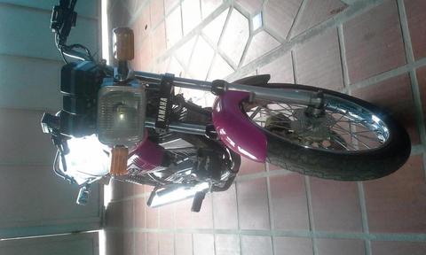 Vendo moto yamaha